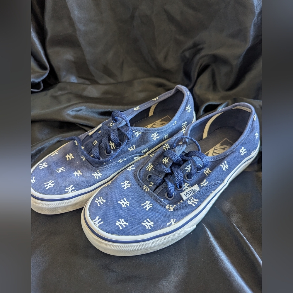VANS MLB Yankees Men's Shoes Sz 5